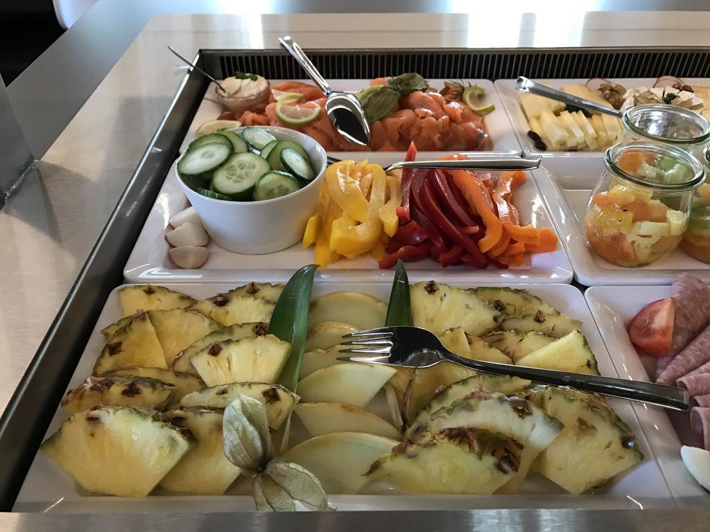 Die Krone - Hotel Garni 키르히자르텐 외부 사진